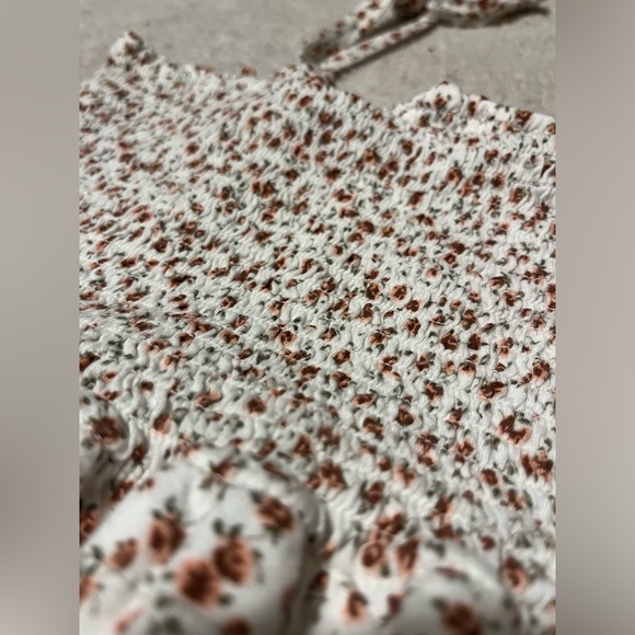 Garage rose pattern tie-strap tank top - Picture 3 of 5